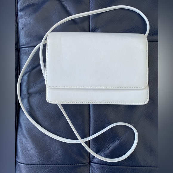 Enzo Angiolini Bags Enzo Angiolini White Mini Bag 75 X 55 In Nwot